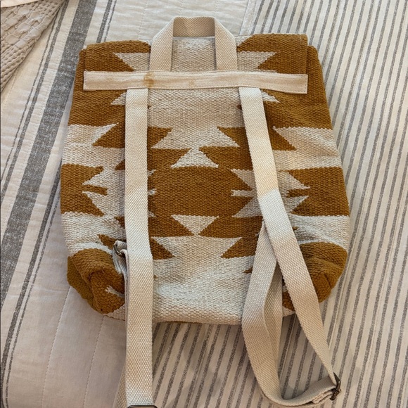 Geometric Patterned Tan and Cream Backpack - Picture 2 of 6